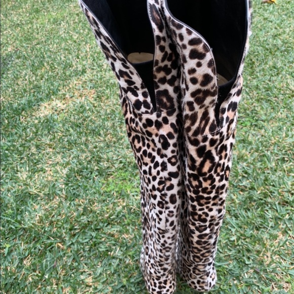 Jimmy Choo Leopard Thigh High boots - Picture 3 of 6
